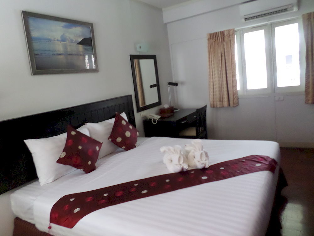 Nautical Inn Pattaya Exterior foto
